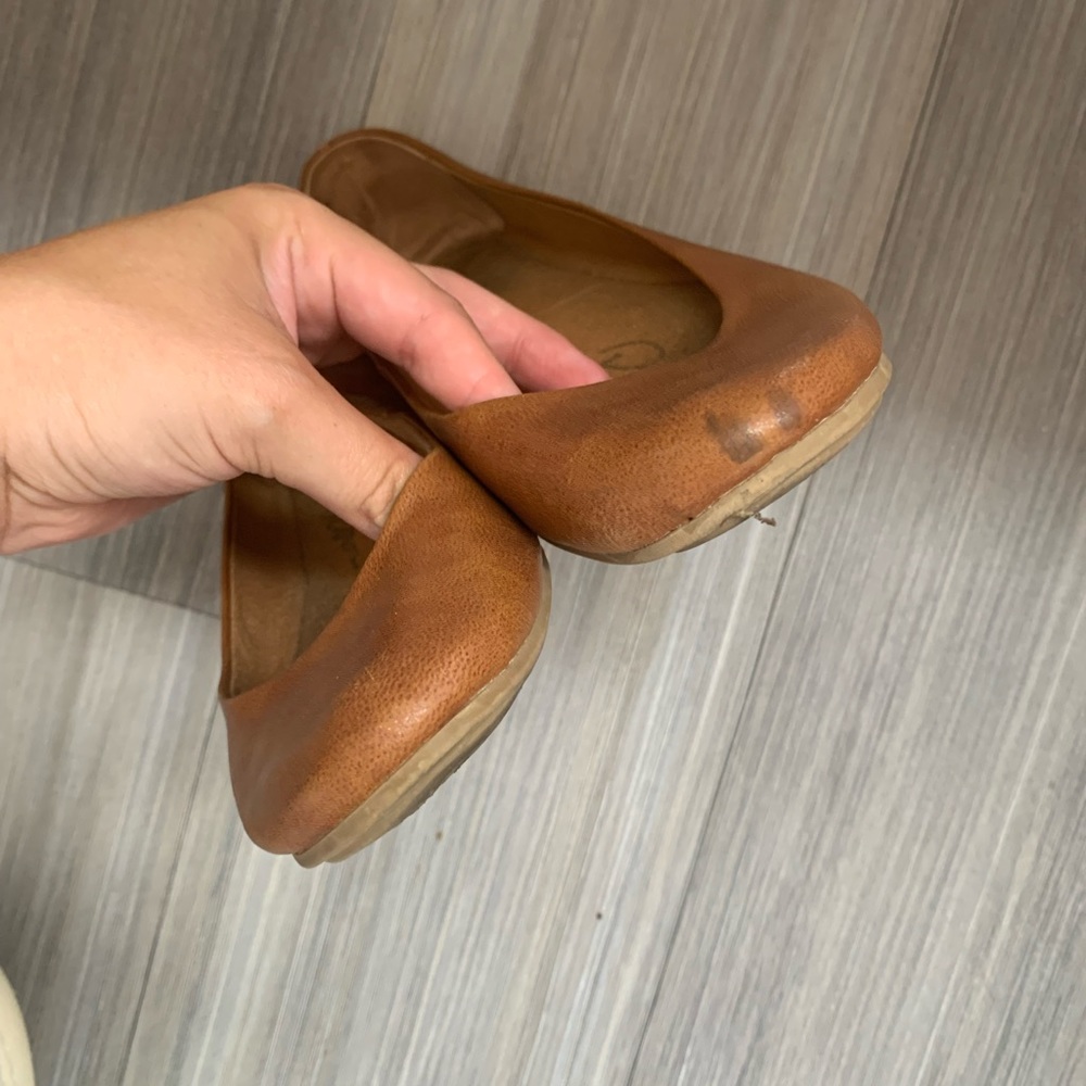 American Rag Tan Ballet Flats - Picture 4 of 4